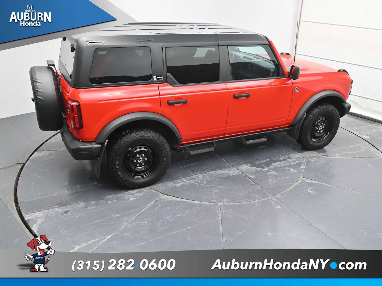 Used 2023 Ford Bronco Black Diamond image 29