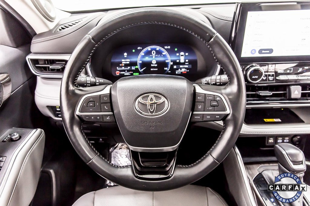 Used 2023 Toyota Highlander Platinum image 19