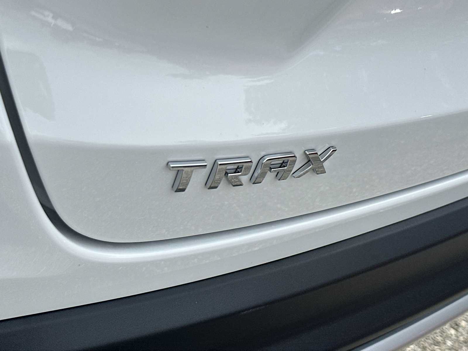 New 2026 Chevrolet Trax LT w/ LT Convenience Package FWD image 11