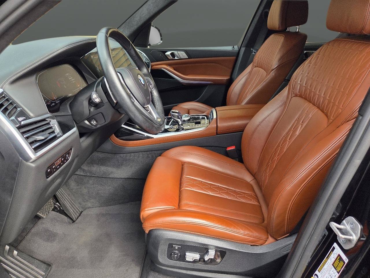 Used 2021 BMW X7 xDrive40i w/ Executive Package 2 AWD/4WD image 9