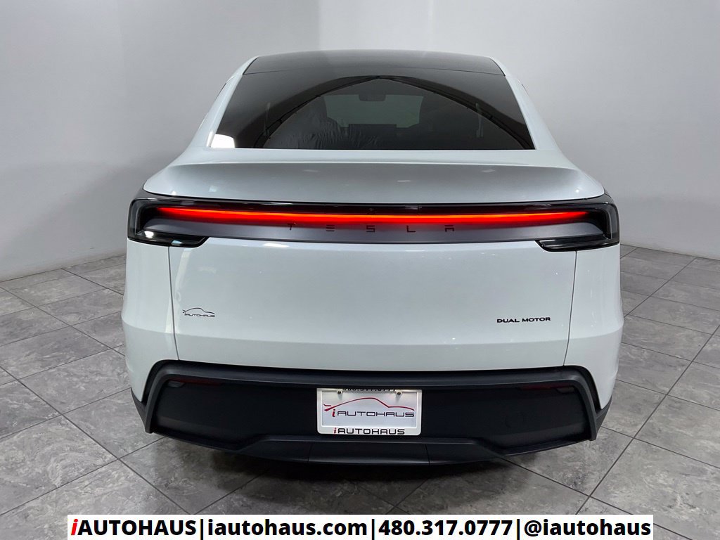 Used 2026 Tesla Model Y AWD image 6