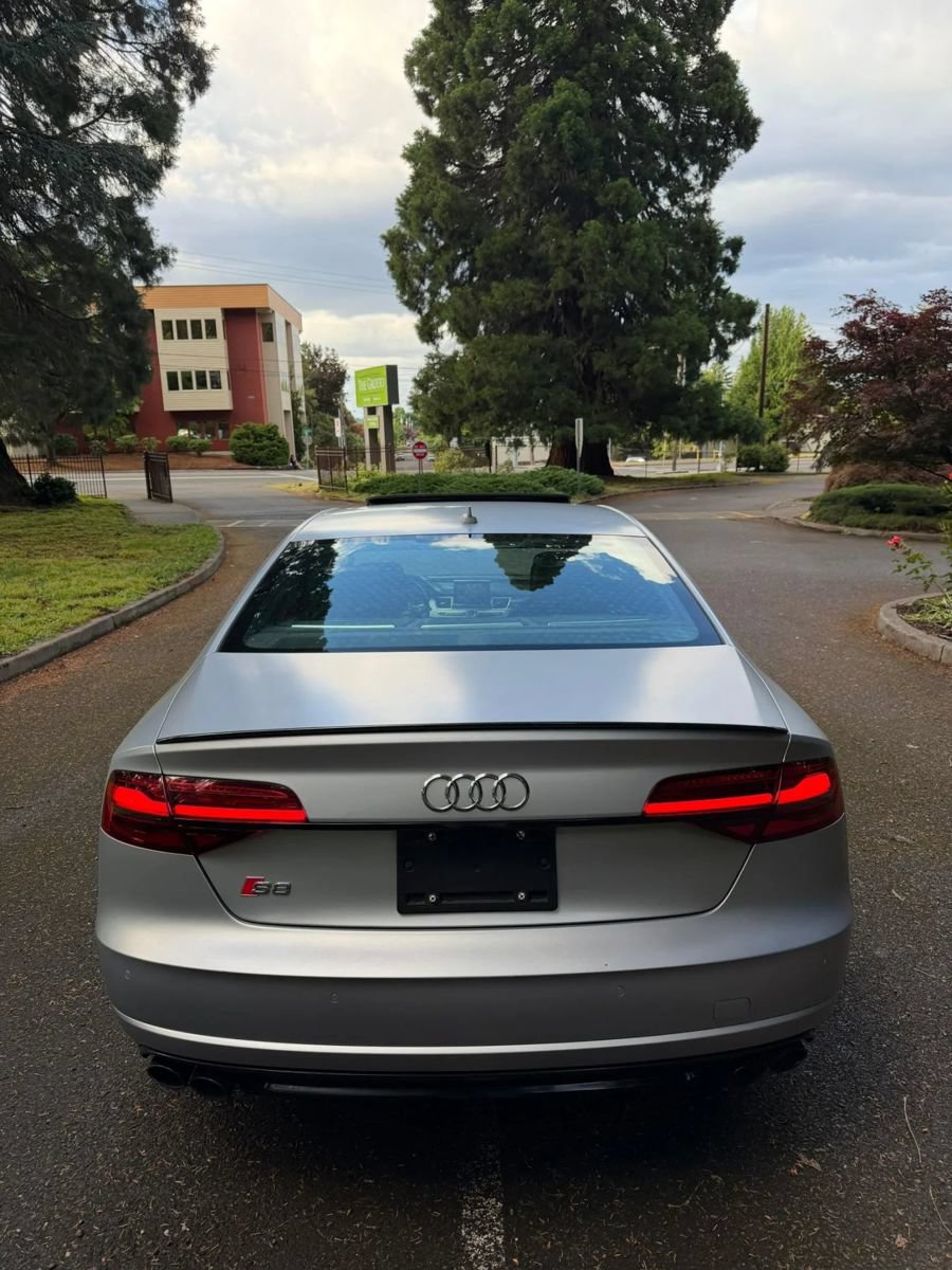 Used 2017 Audi S8 Plus AWD/4WD image 4