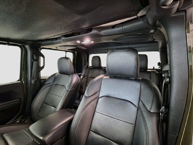 Used 2023 Jeep Gladiator Sport AWD/4WD image 19