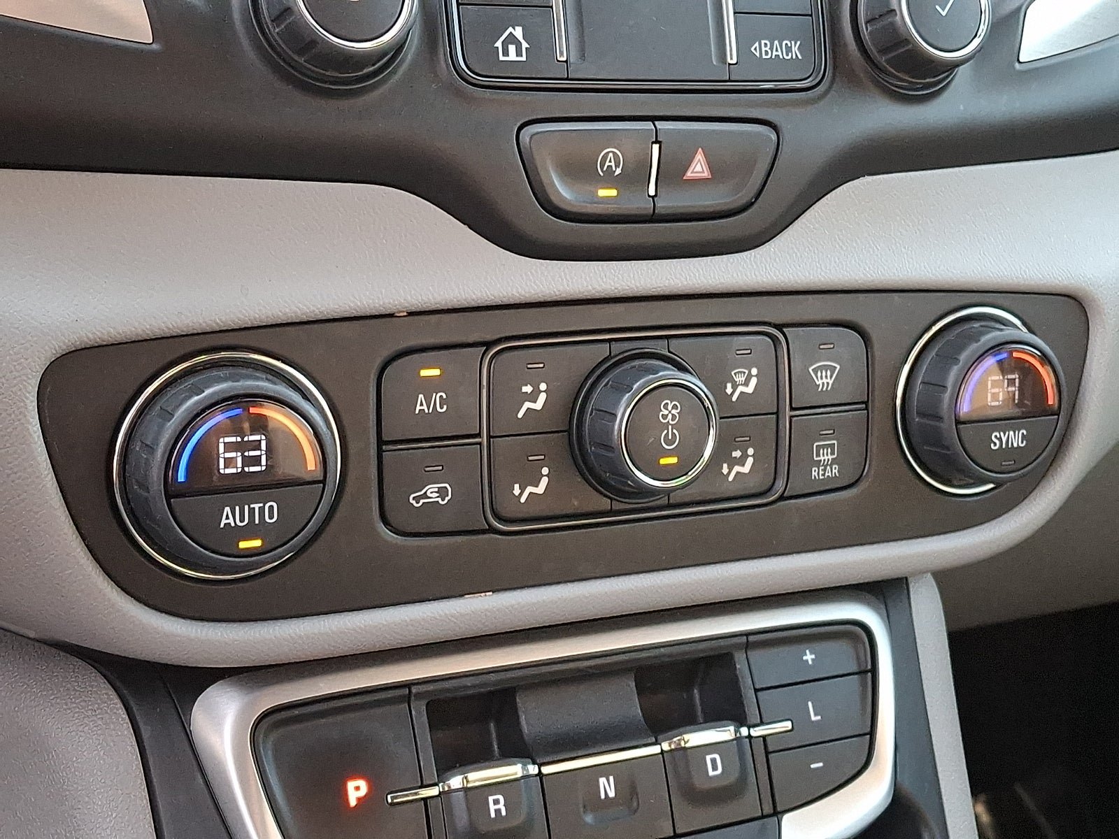 Certified 2022 GMC Terrain SLT AWD/4WD image 17