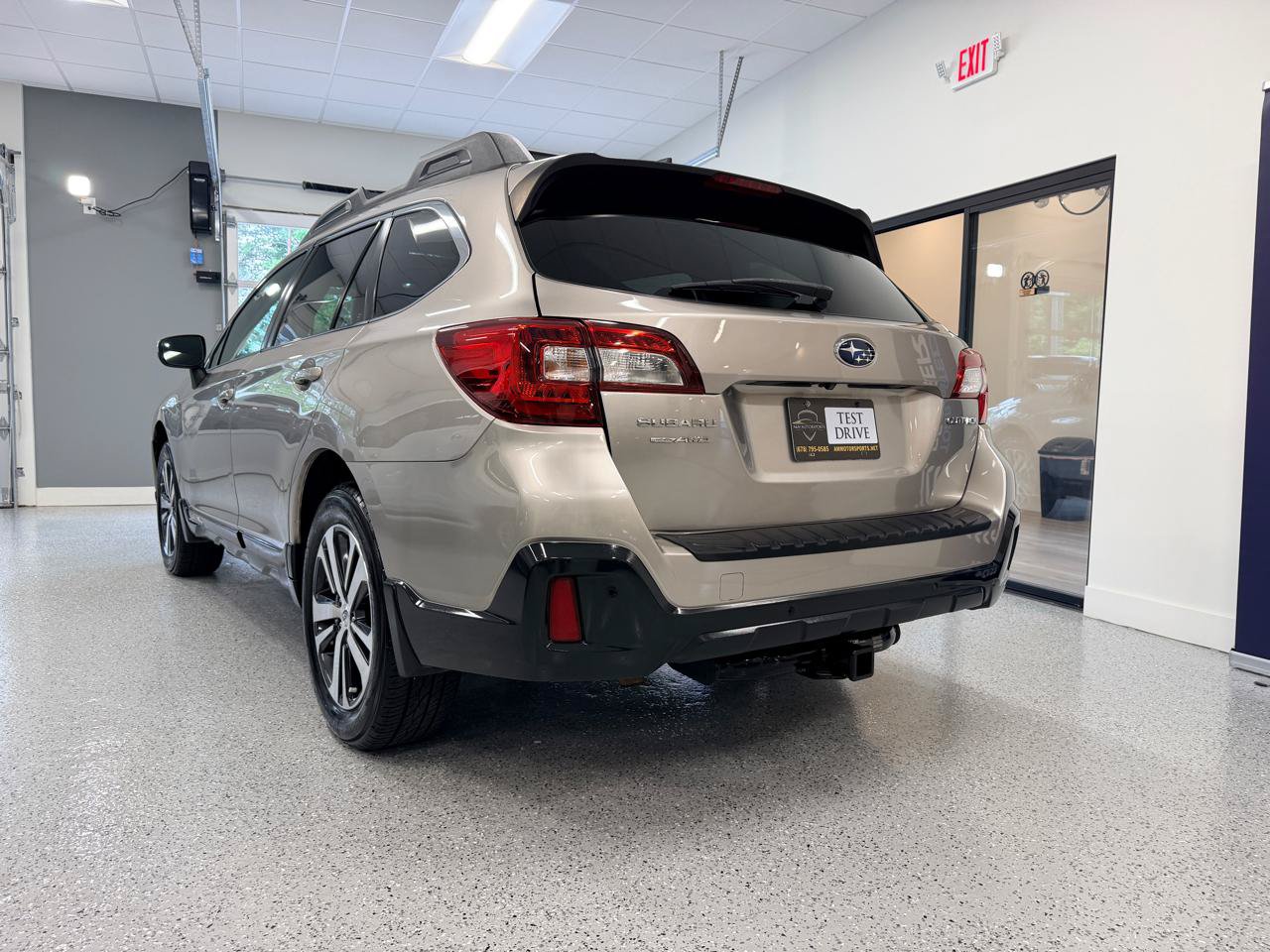 Used 2018 Subaru Outback 2.5i Limited AWD/4WD image 6