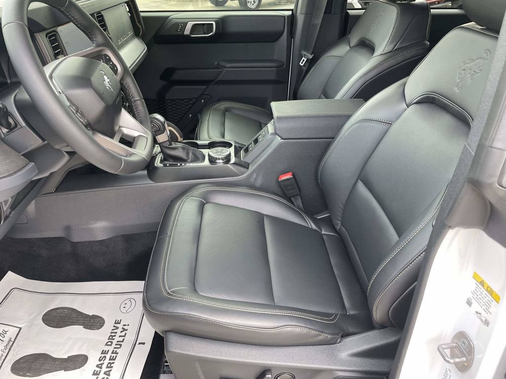 New 2025 Ford Bronco Badlands w/ Sasquatch Package AWD/4WD image 13
