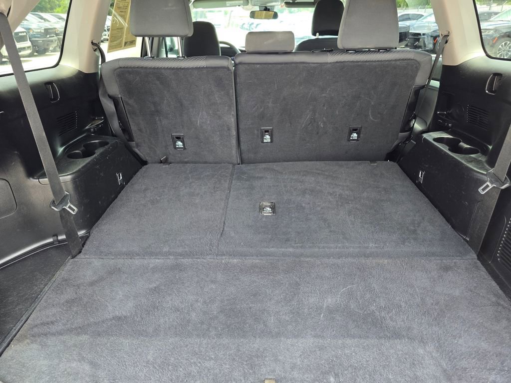 Used 2019 Toyota Highlander LE AWD/4WD image 39