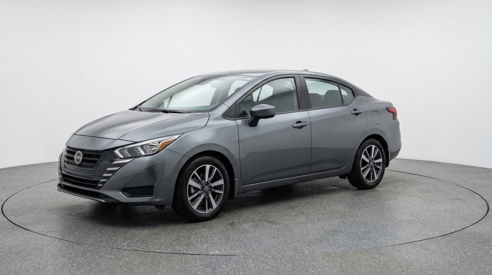 Used 2025 Nissan Versa SV image 3