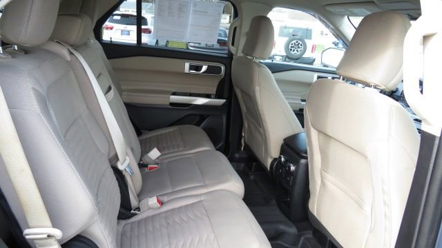 Certified 2021 Ford Explorer XLT image 17