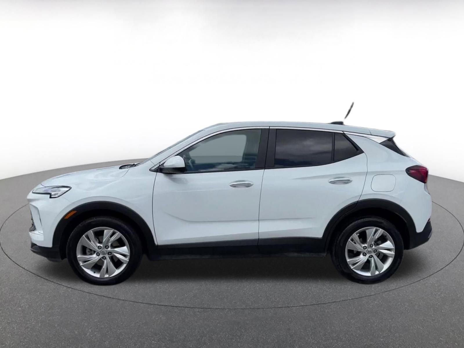 Used 2025 Buick Encore GX Preferred FWD image 8
