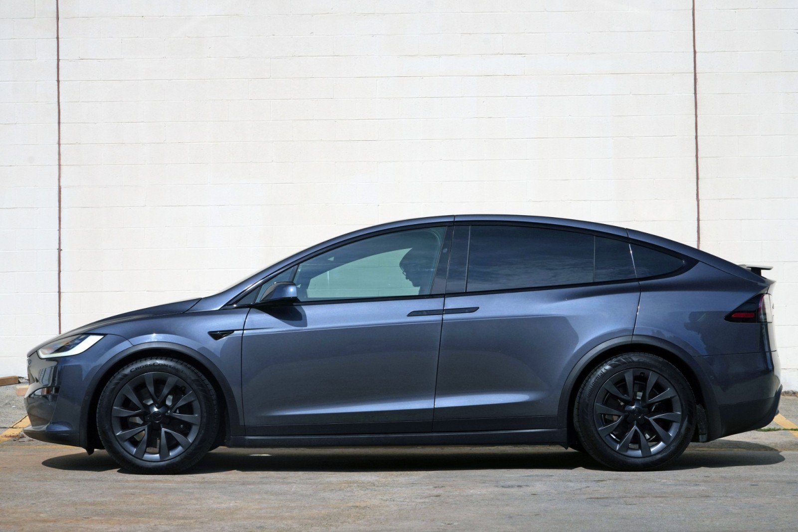 Used 2023 Tesla Model X AWD/4WD image 9