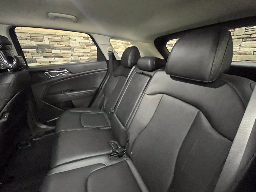 Used 2025 Kia Sportage EX AWD/4WD image 39