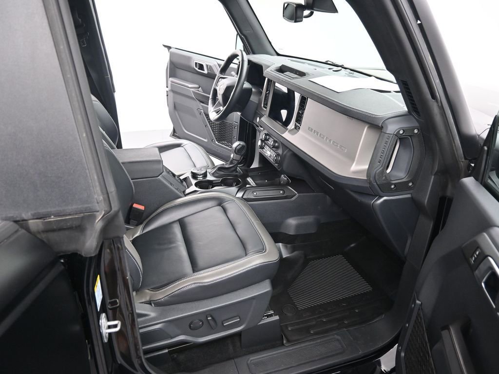 Used 2025 Ford Bronco Outer Banks w/ Matte Film Protection Package AWD/4WD image 36
