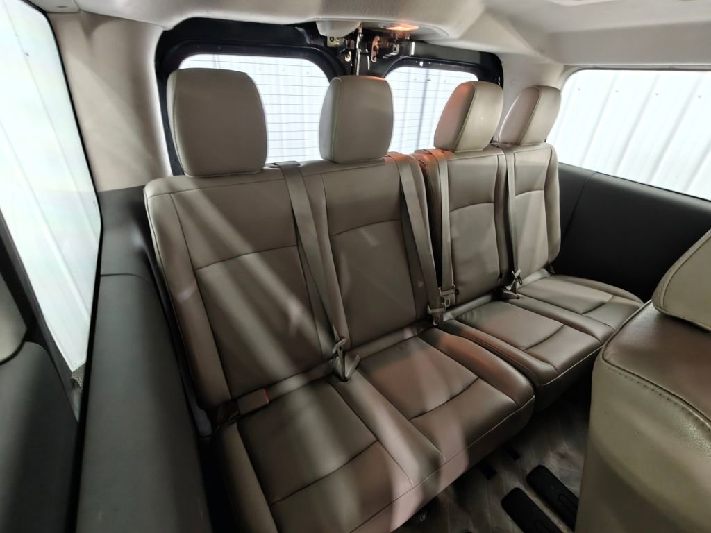 Used 2019 Nissan NV 3500 SL RWD image 21