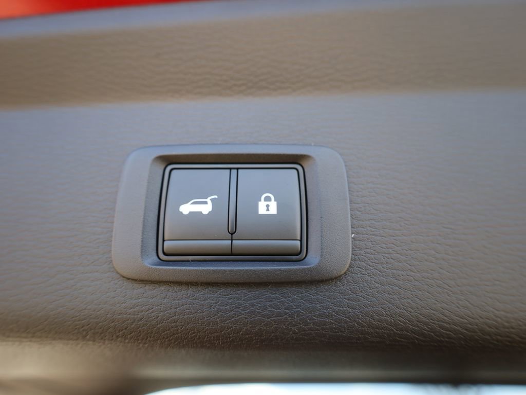 New 2025 Mitsubishi Outlander SEL image 14