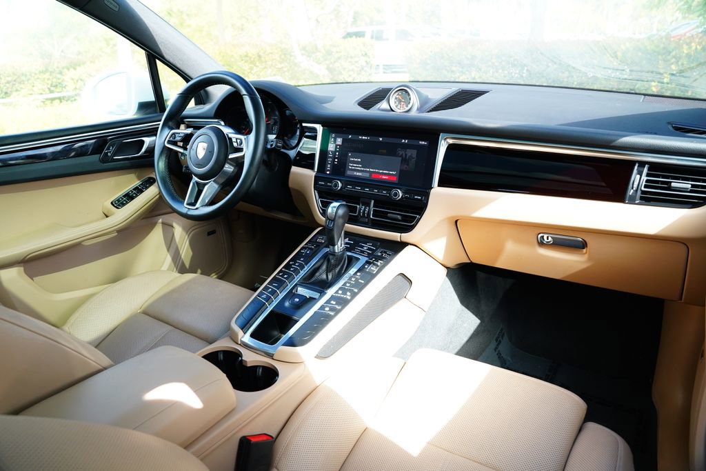 Used 2019 Porsche Macan AWD/4WD image 28