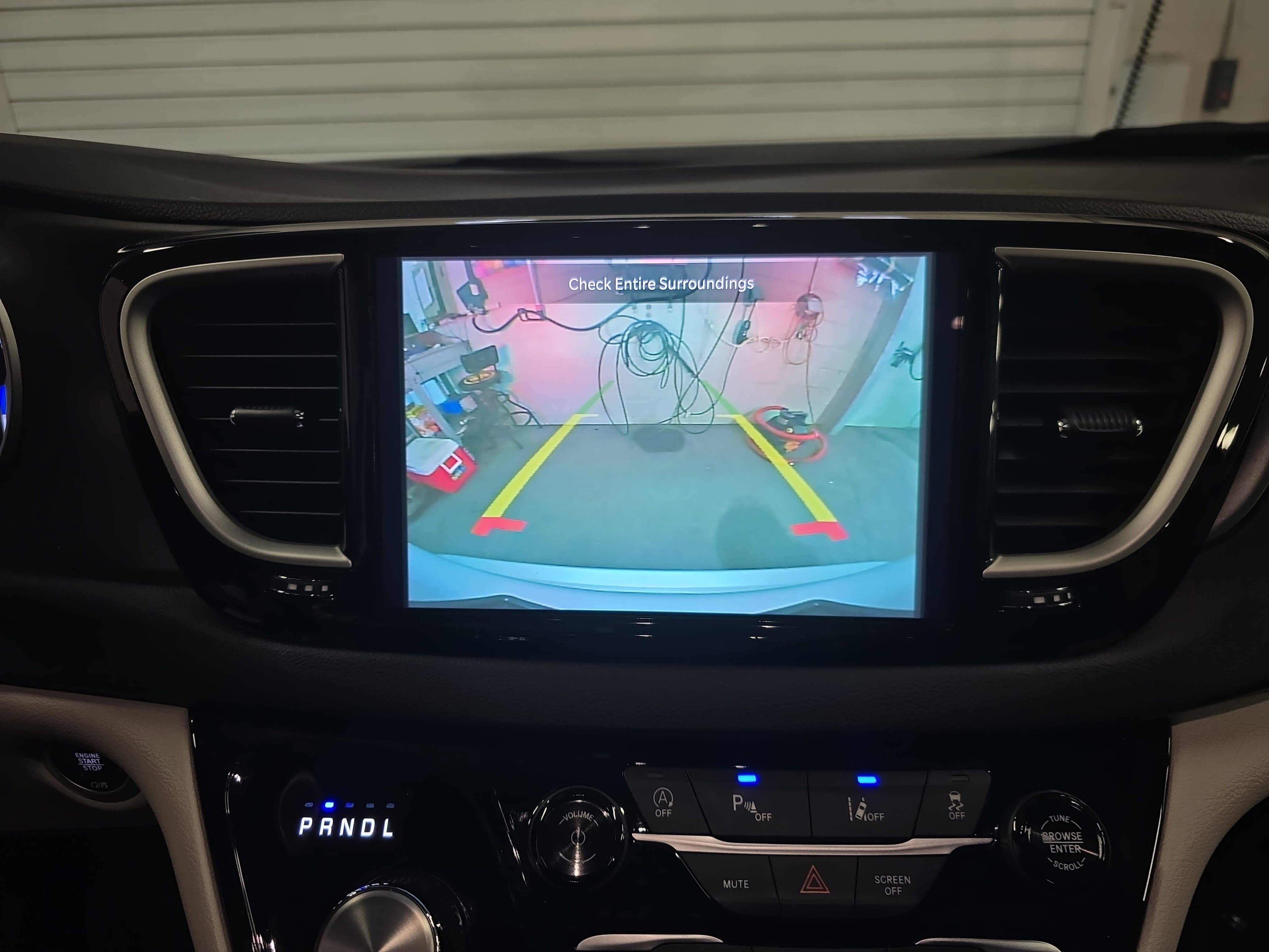 Used 2024 Chrysler Pacifica Touring-L image 20