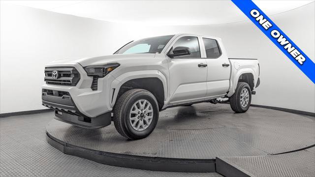 Used 2025 Toyota Tacoma SR RWD image 2