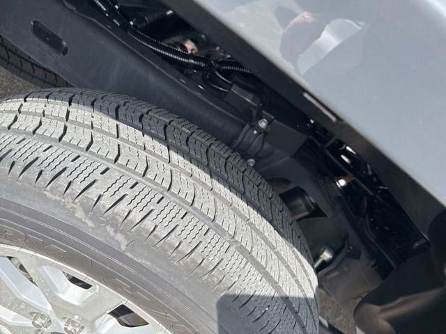 Used 2025 Toyota Tacoma SR5 w/ SR5 Upgrade Package image 32