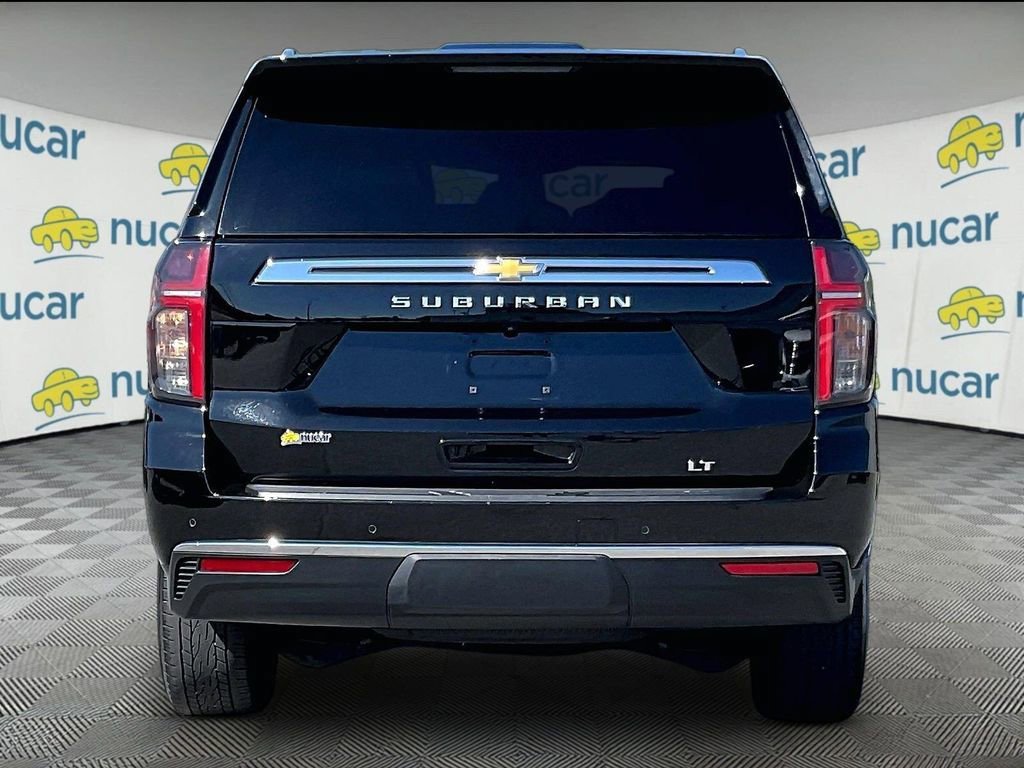 Used 2024 Chevrolet Suburban LT w/ LT Signature Package AWD/4WD image 5