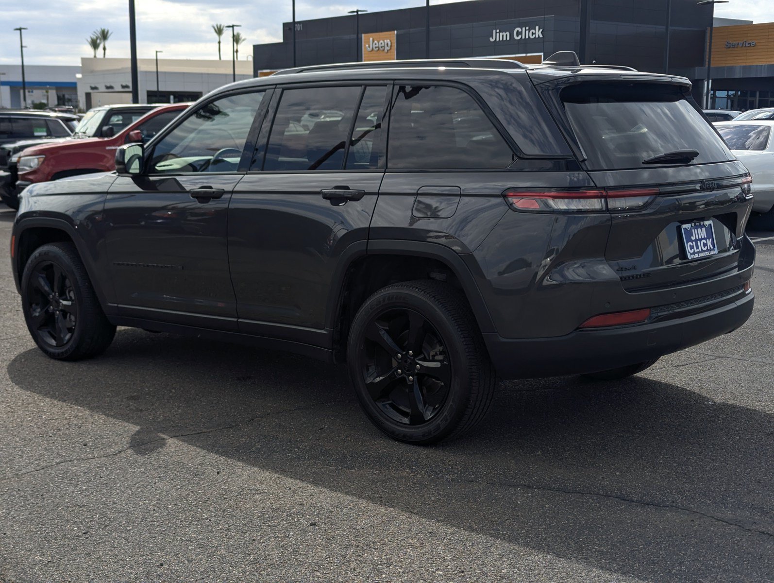 Certified 2023 Jeep Grand Cherokee Altitude AWD/4WD image 4