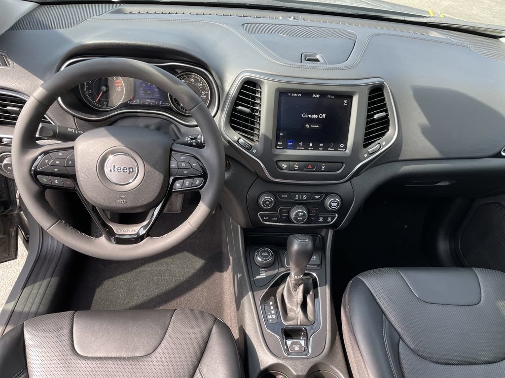 Certified 2023 Jeep Cherokee Altitude Lux w/ Lux Elite Package AWD/4WD image 15