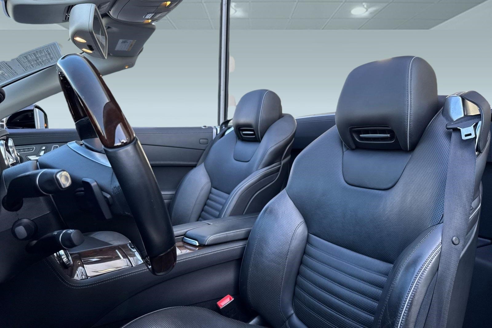 Used 2013 Mercedes-Benz SL 550 w/ Premium Pkg image 19