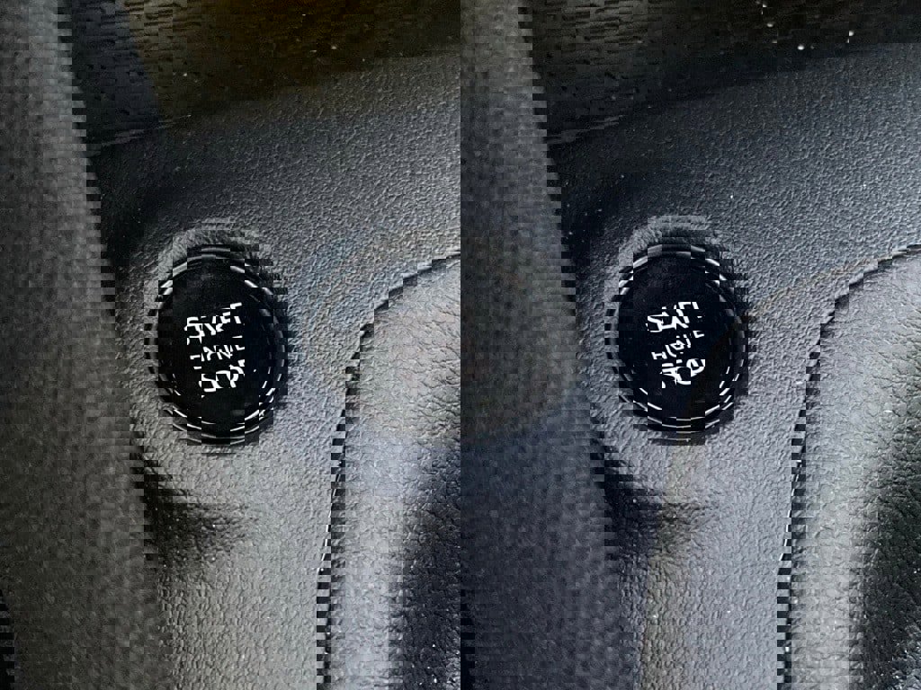 Used 2025 Nissan Z Sport w/ Floor Mat Package image 28