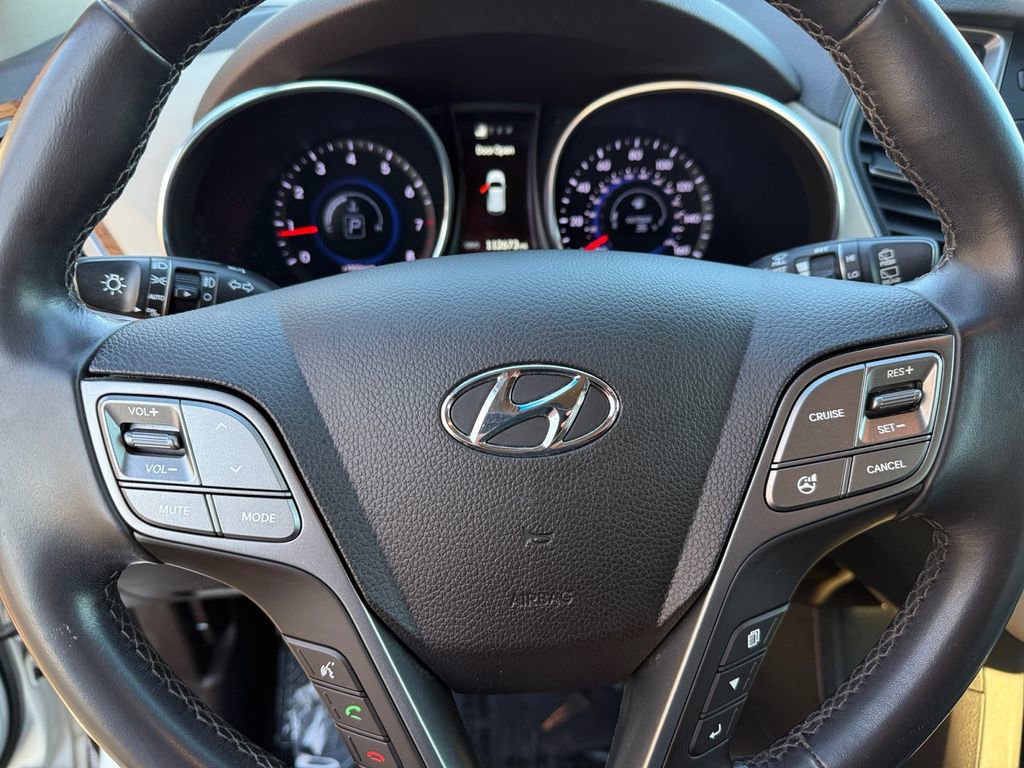 Used 2015 Hyundai Santa Fe Limited image 18
