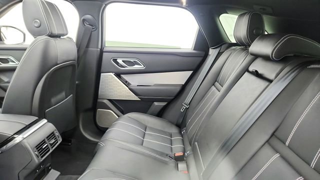 Used 2021 Land Rover Range Rover Velar R-Dynamic S image 29