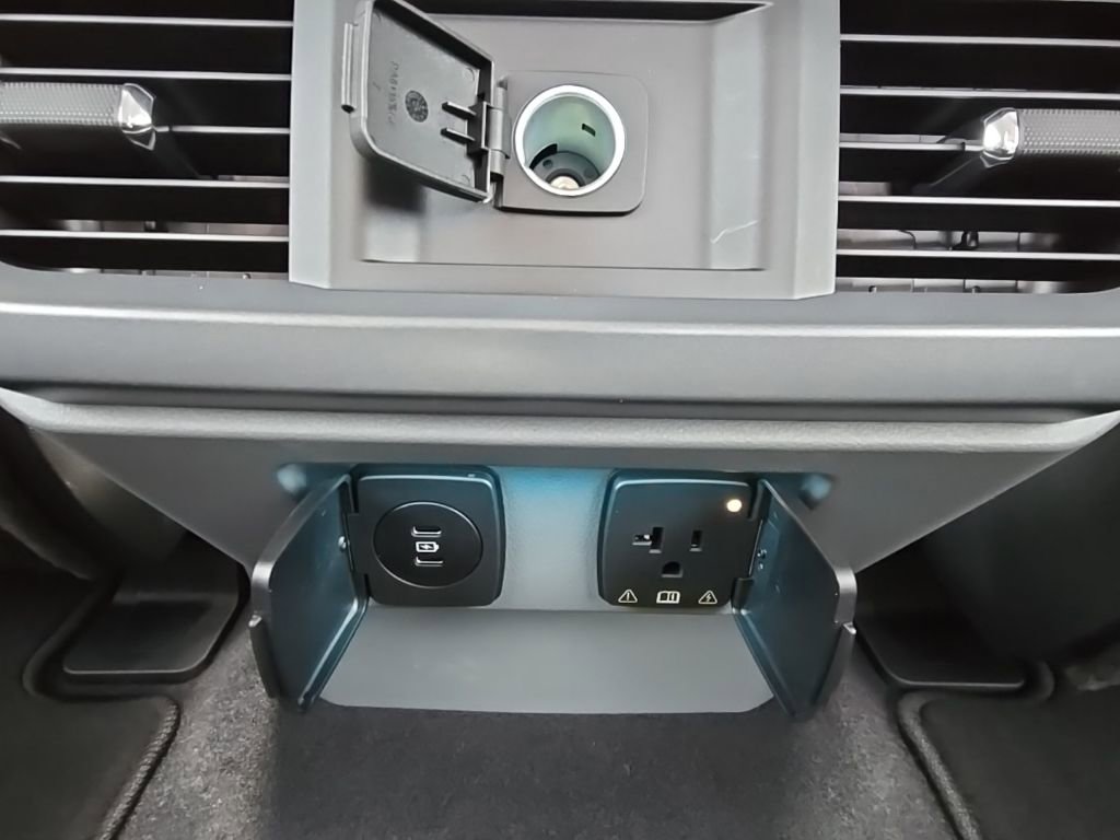 New 2025 Ford F150 XLT w/ Equipment Group 302A MID image 54