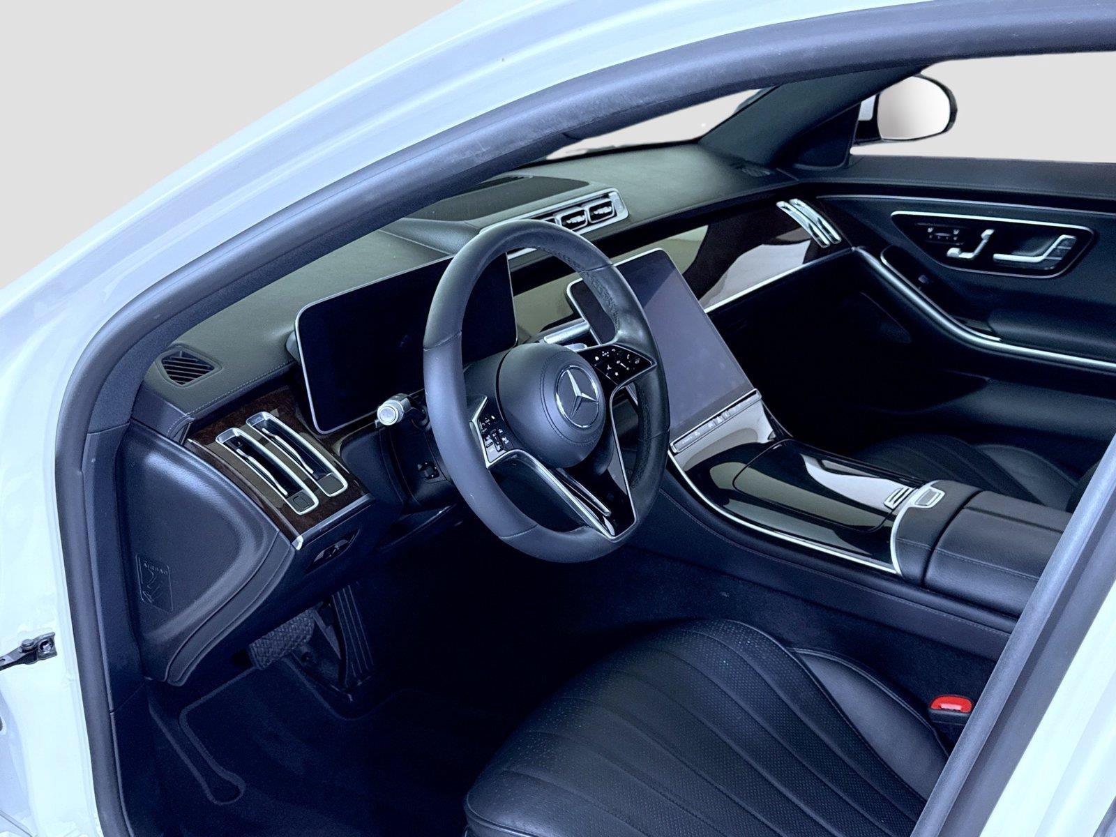 Used 2023 Mercedes-Benz S 500 4MATIC image 11