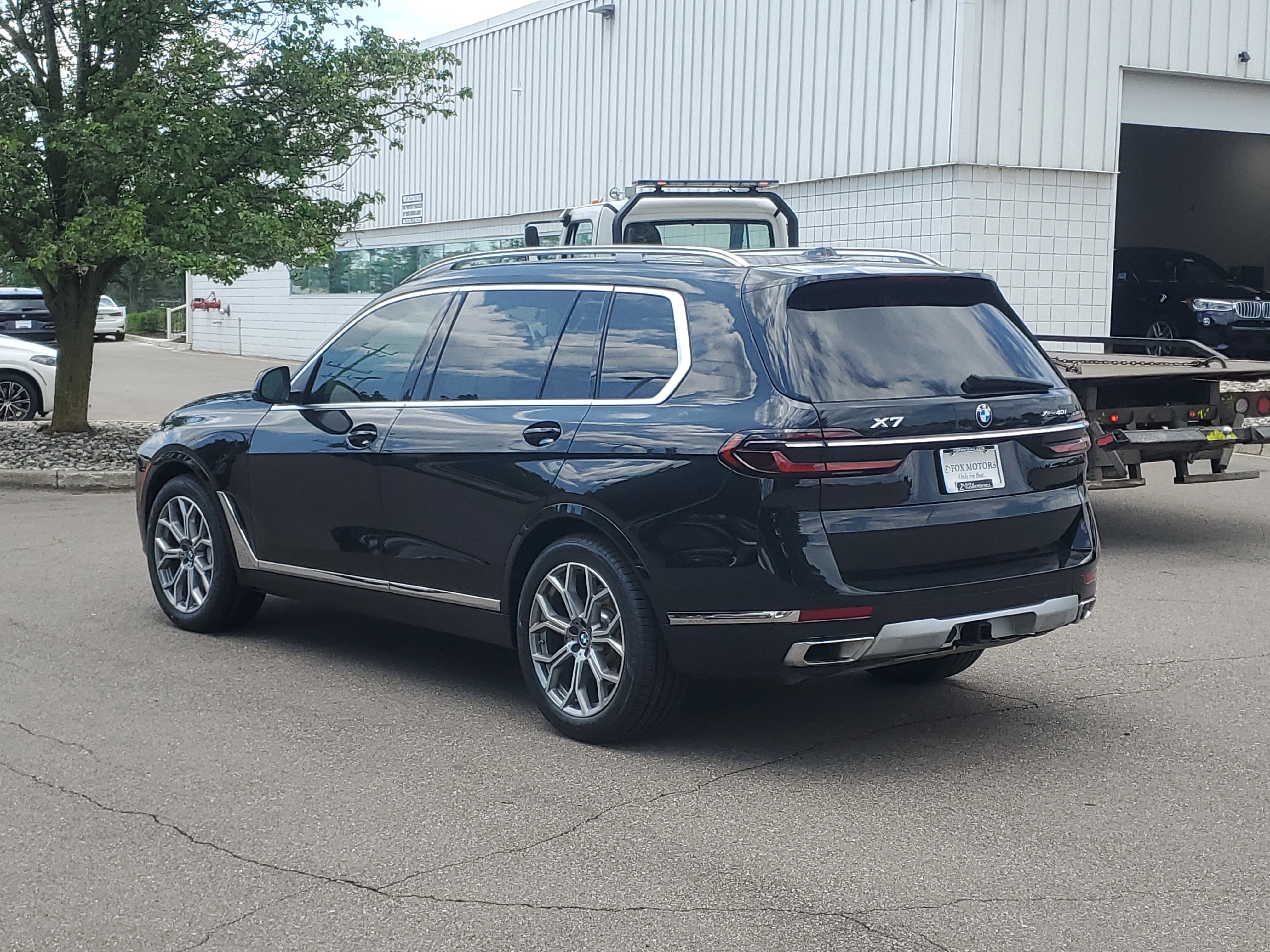 Certified 2024 BMW X7 xDrive40i w/ Premium Package AWD/4WD video 2