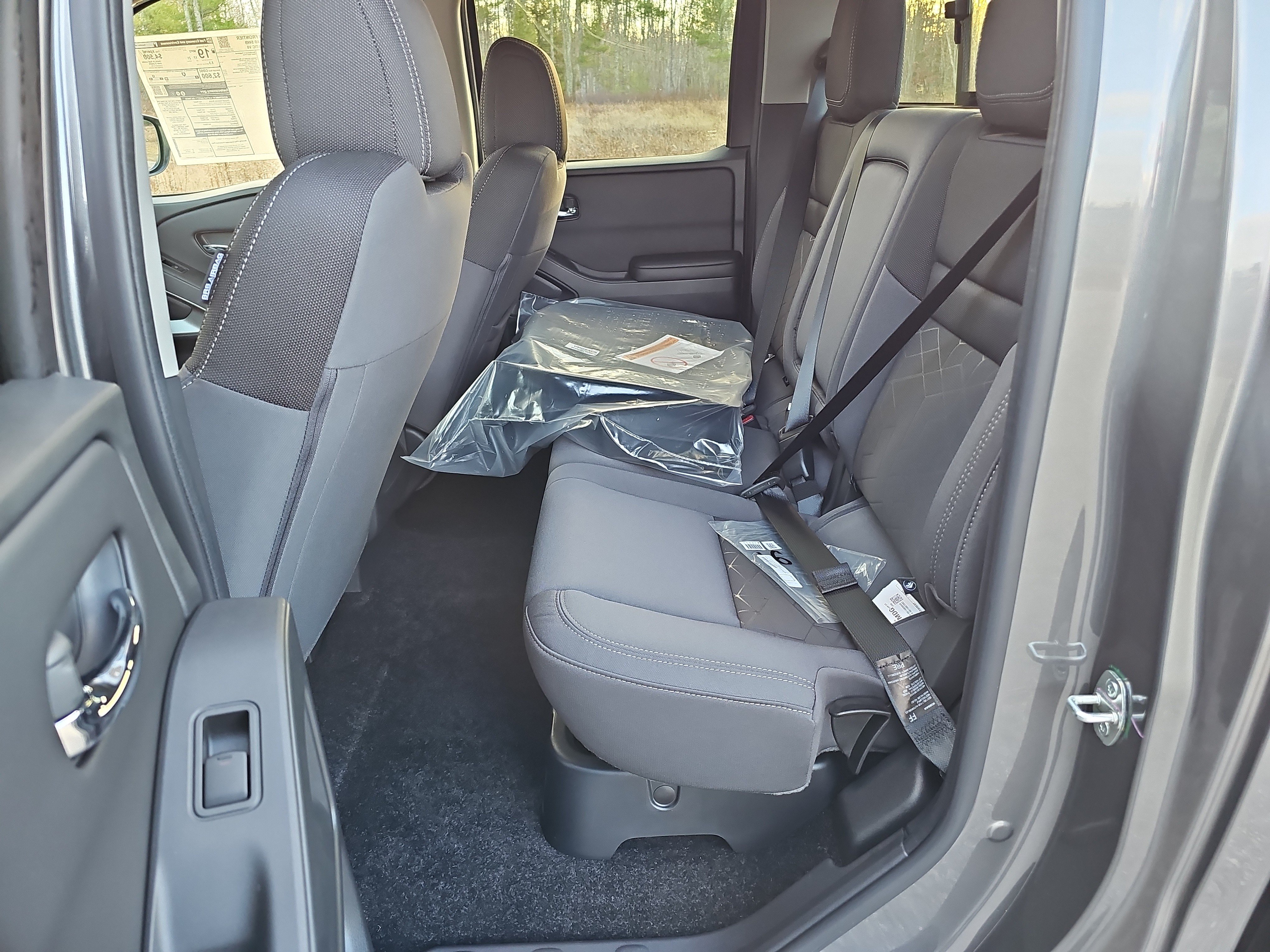 Used 2026 Nissan Frontier SV w/ All-Weather Content Package AWD/4WD image 16