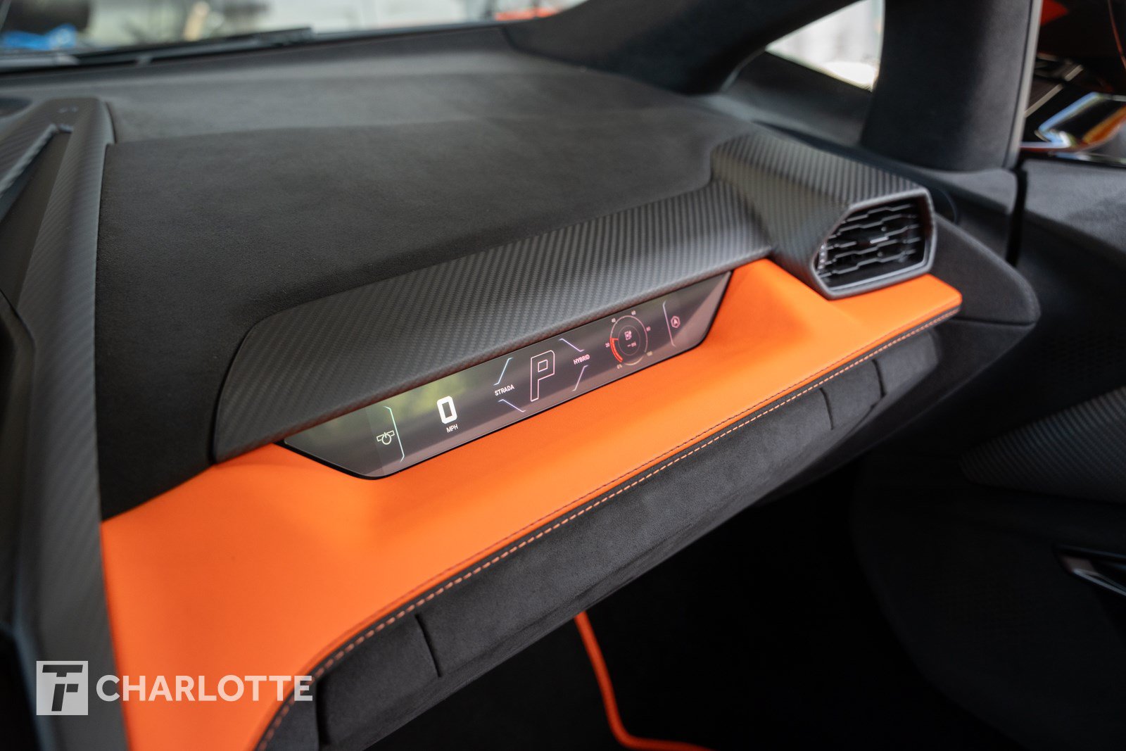 Used 2024 Lamborghini Revuelto AWD/4WD image 28
