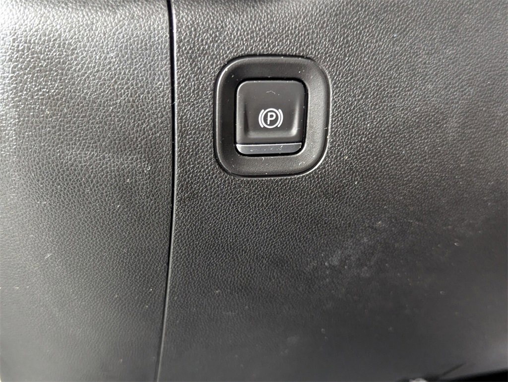 Used 2020 Chevrolet Silverado 2500 W/T w/ WT Convenience Package image 12