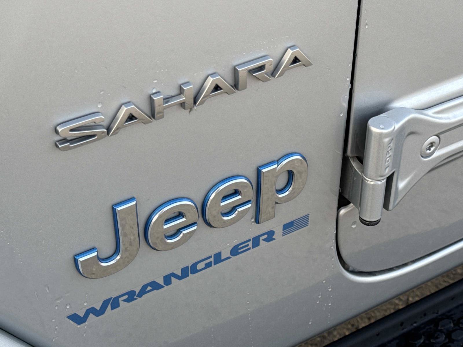 Used 2023 Jeep Wrangler Unlimited Sahara w/ Cold Weather Group AWD/4WD image 6