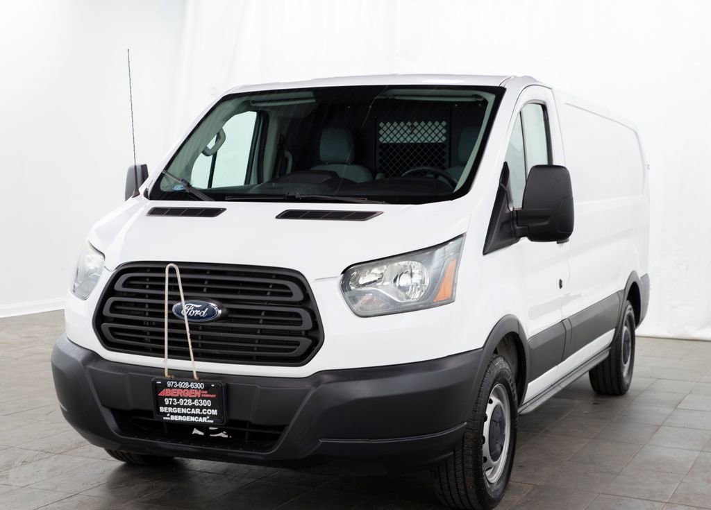 Used 2016 Ford Transit 150 130 Low Roof RWD image 4