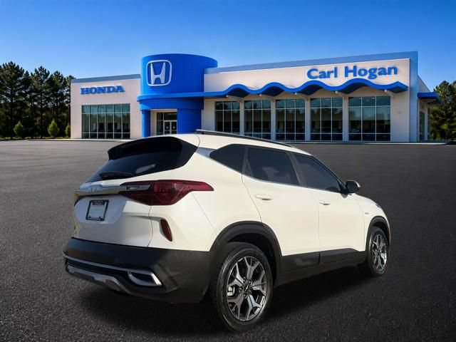 Used 2023 Kia Seltos EX AWD/4WD image 3