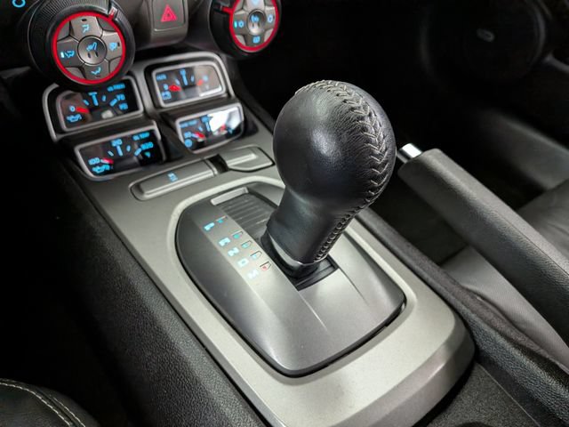 Used 2015 Chevrolet Camaro SS RWD image 30