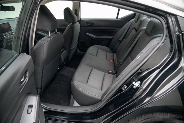 Used 2024 Nissan Altima 2.5 SV image 24