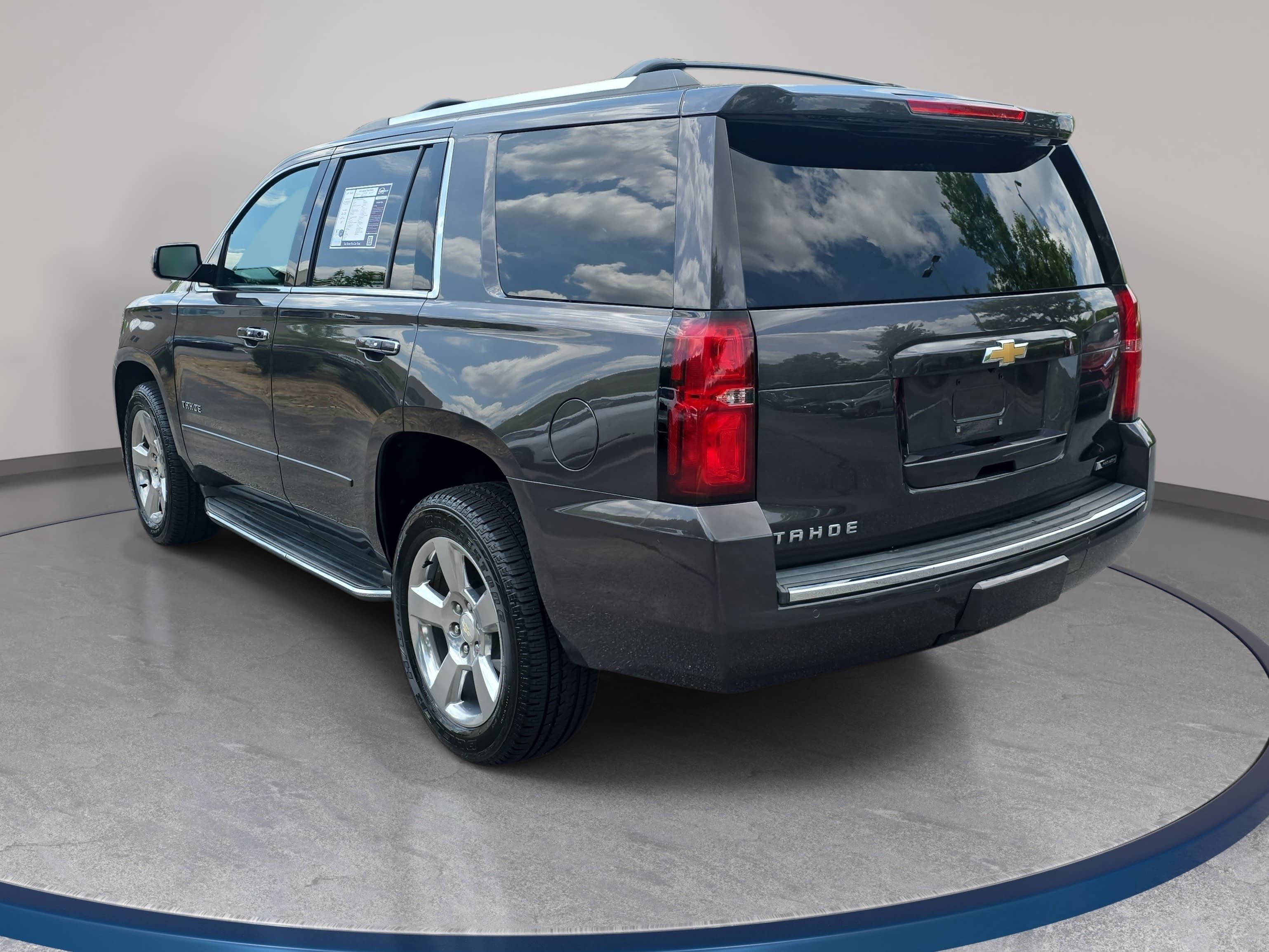 Used 2018 Chevrolet Tahoe Premier AWD/4WD image 7
