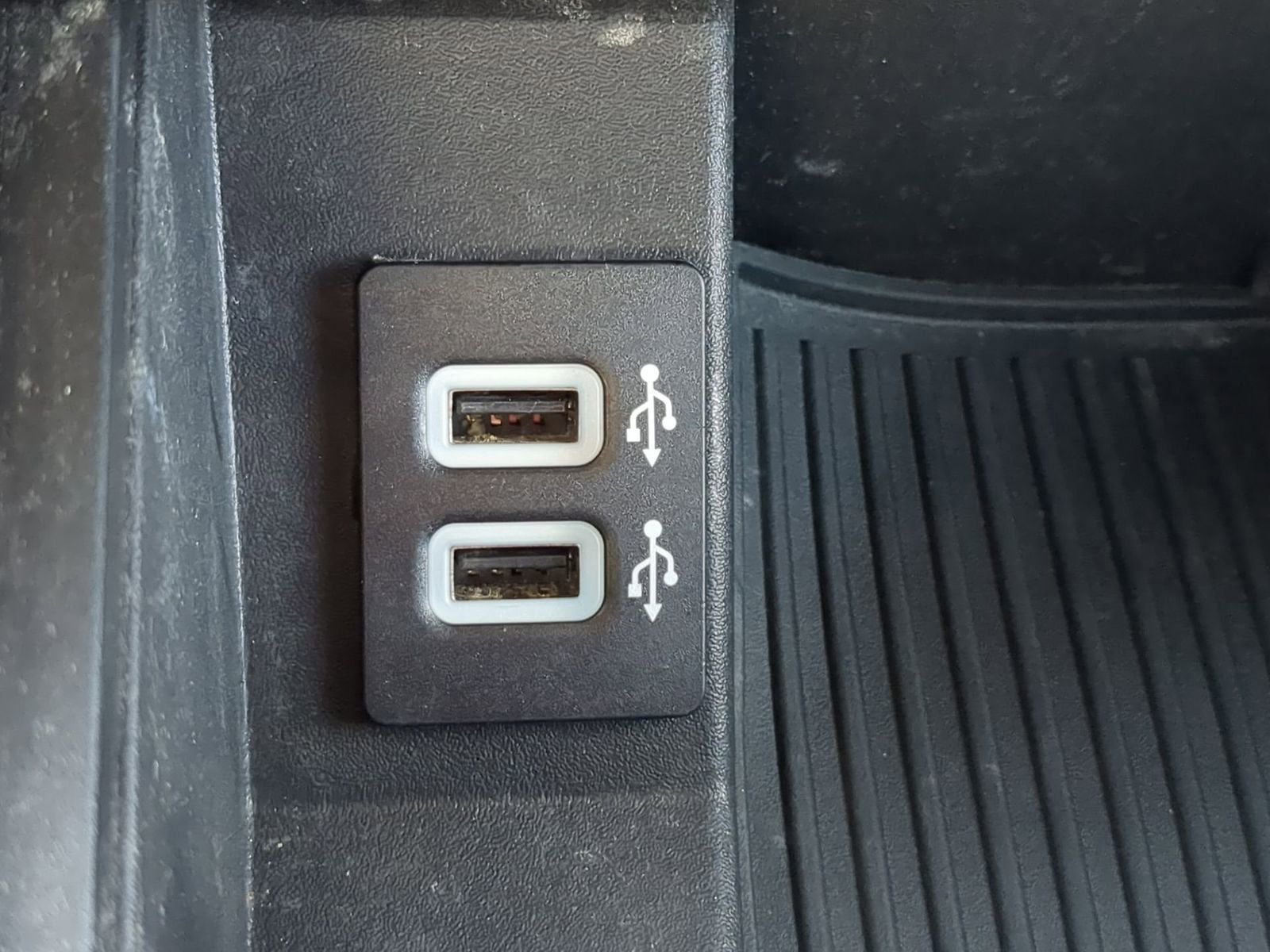 Used 2018 Ford F150 Lariat w/ Equipment Group 502A Luxury image 40