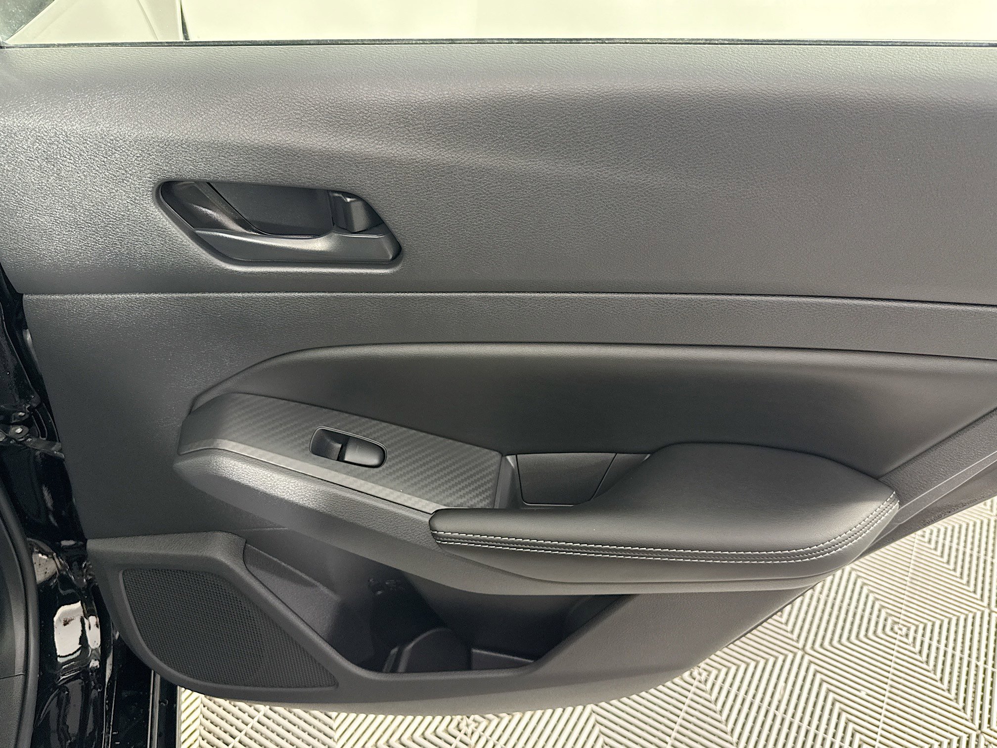 Used 2025 Nissan Altima 2.5 SV image 27