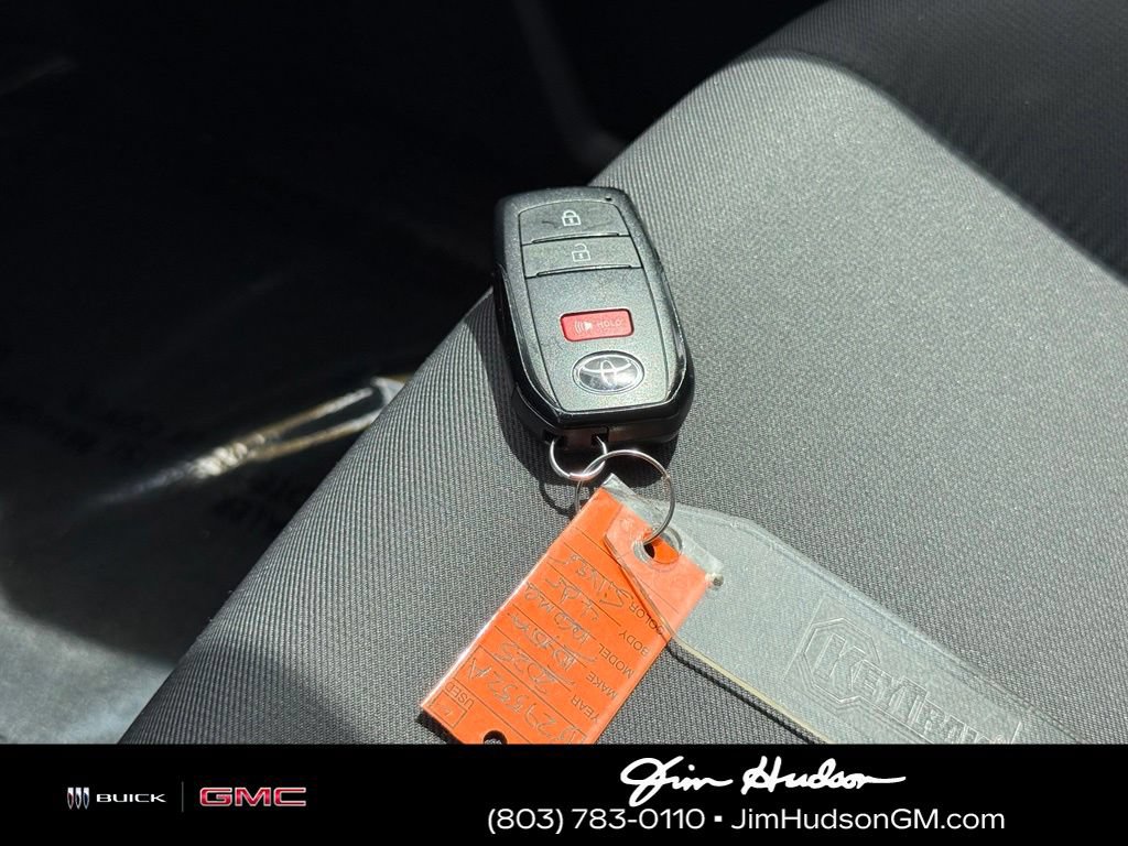 Used 2025 Toyota Tacoma TRD Off-Road AWD/4WD image 36