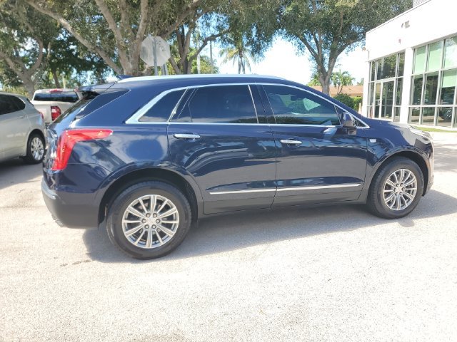 Certified 2017 Cadillac XT5 Luxury w/ Driver Awareness Package AWD/4WD image 6