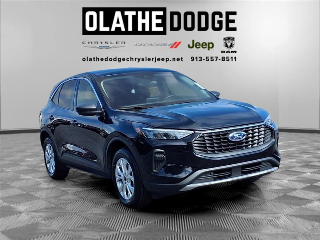 Used 2024 Ford Escape Active image 32