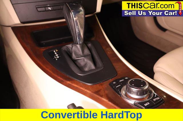 Used 2011 BMW 335i Convertible image 17