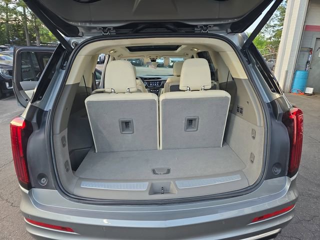 Certified 2023 Cadillac XT6 Premium Luxury w/ Technology Package FWD image 12