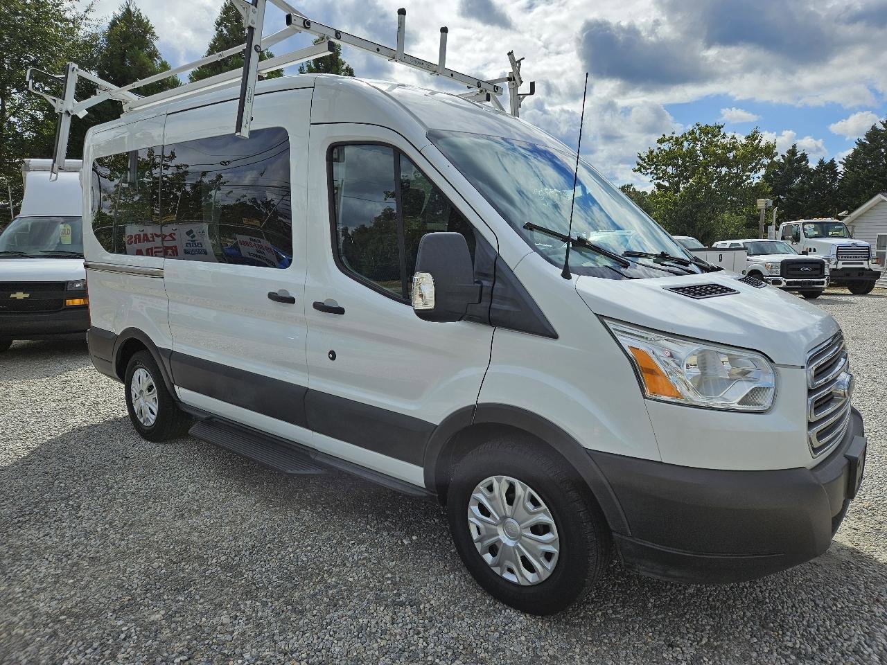 Used 2019 Ford Transit 150 XLT RWD image 8